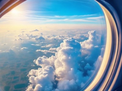 空中仙境之旅，云端美景尽收眼底