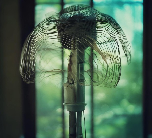 夏日凉意，电扇风情——电扇的优雅赞歌,夏日微风，电扇之美——赞美电扇的优美句子,回忆,第1张